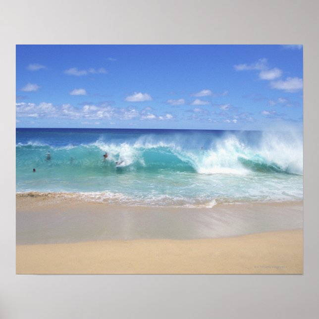 Poster Des vagues se brisent sur la plage, Sandy Beach (Devant)