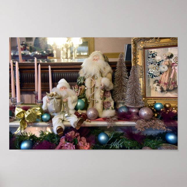 Poster Deux Santas Sur Un Mantel De Cheminée Victorien (Devant)