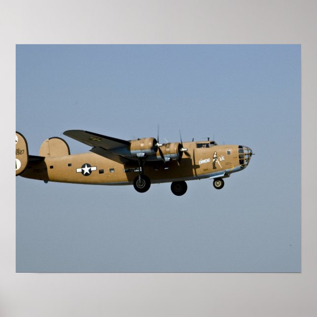 Poster Diamond Lil B-24 Bomber, atterrissant à Oshkosh, (Devant)