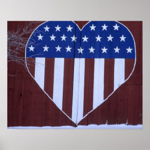 Poster Drapeau en forme de cœur peint sur une grange aprè