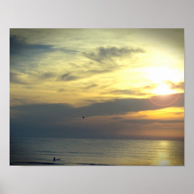 Poster Dream of Sunrise Surfer and Flying Bird Photo (Devant)