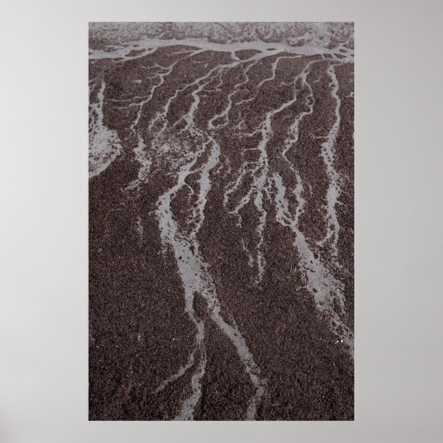 Poster Eau sur le sable sur le rivage (Devant)