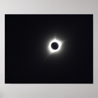 Poster Élipse solaire totale, ciel sombre, couronne solai