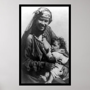 Poster Enfant de alimentation de mère en Egypte 1910