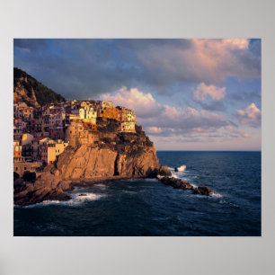 Poster Europe, Italy, Manarola. The cliff-nestled