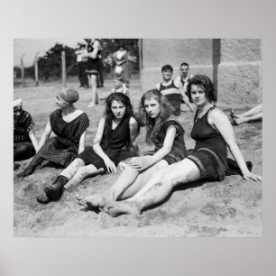 Poster Filles à la plage, les années 1900 tôt