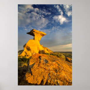 Poster Formation De Badlands Sculptés En Herbe Courte