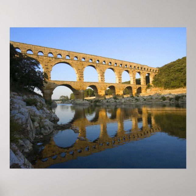 Poster France, Avignon. Aqueduc romain du Pont du Gard (Devant)