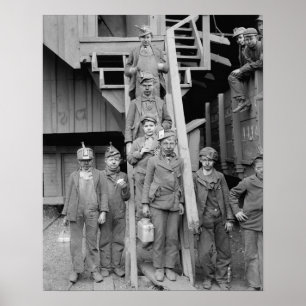 Poster Garçons casseurs de charbon, 1900. Photo ancienne