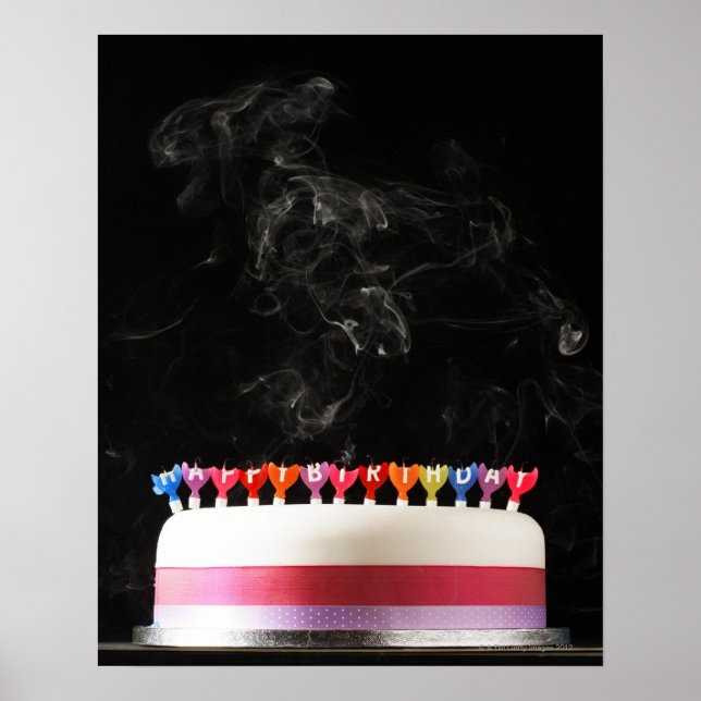 Poster Gâteau glacé avec fumer fusion heureux anniversair (Devant)