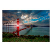 Golden Gate Bridge avec le soleil brillant à trave