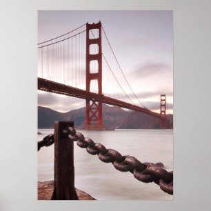 Poster Golden gate bridge contre des montagnes