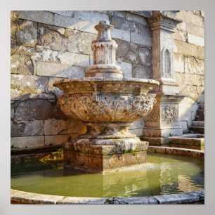 Poster Golden Hour Serenity - Fontaine de ruine romaine