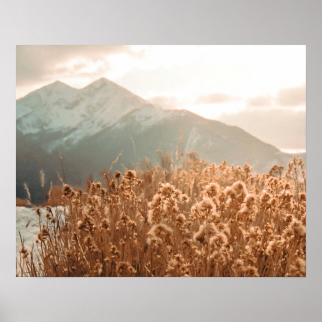 Poster Golden Wheat Mountain // Blurry Pittoresque Peak (Devant)