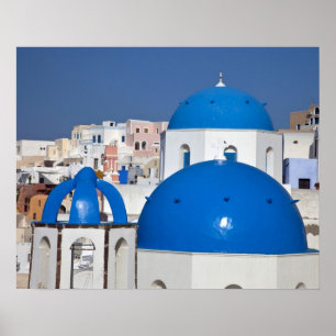 Poster Grèce, Santorin. Tour Bell et dômes bleus de