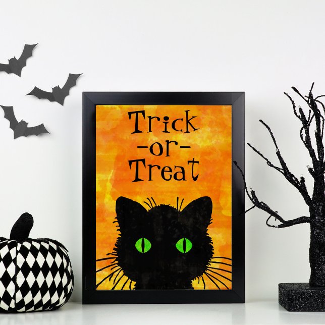 Poster Halloween éffrayant en chat noir (Small Black Cat with Green Eyes framed with Halloween Decorations)