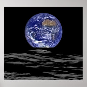 Poster Hauteur De Terre De L'Arrière De La Lune
