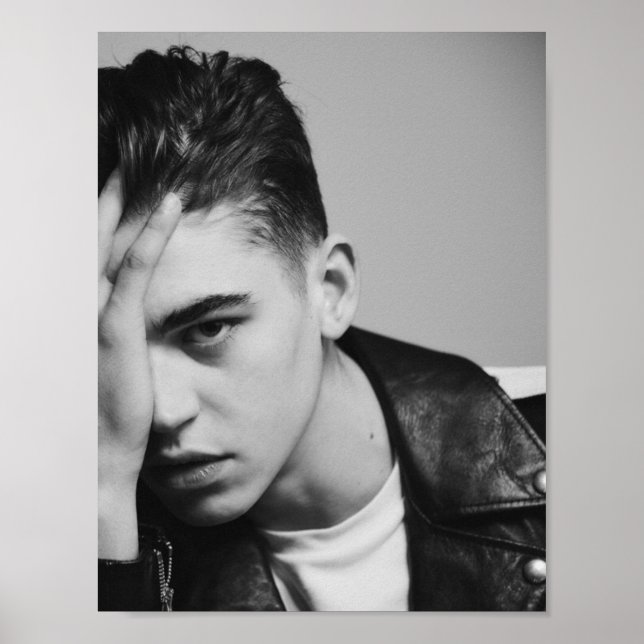 Poster Hero Fiennes Tiffin (Devant)