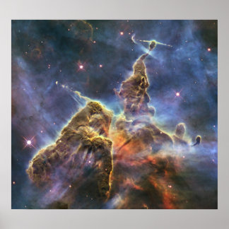 Poster Hubble capture la vue de "Mystic Mountain"