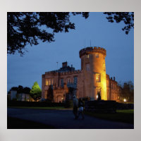 Irlande, le château de Dromoland éclairé au crépus