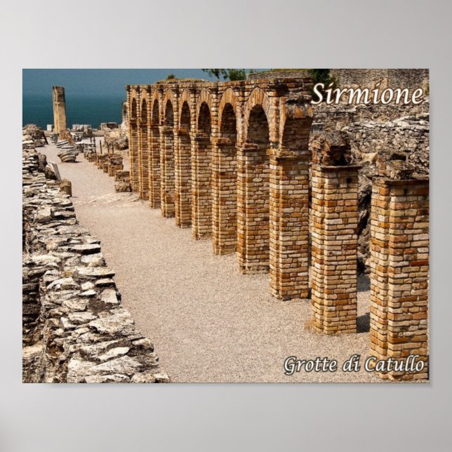 Poster Italie - Lac de Garde - Sirmione - Grotte di Catul (Devant)