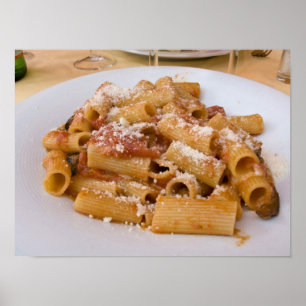 Poster Italie, Positano. Assiette de rigatoni.