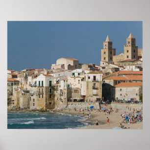 Poster Italie, Sicile, Cefalu, Vue de la ville avec le Du
