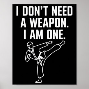 Poster Je n'ai pas besoin d'une arme, j'en suis une - Kar
