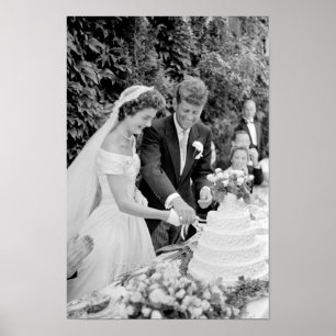 Poster John et Jackie Kennedy coupent leur gâteau Mariage