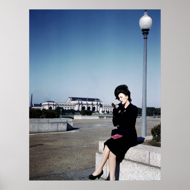 Poster Jolie Femme, 1943 (Devant)