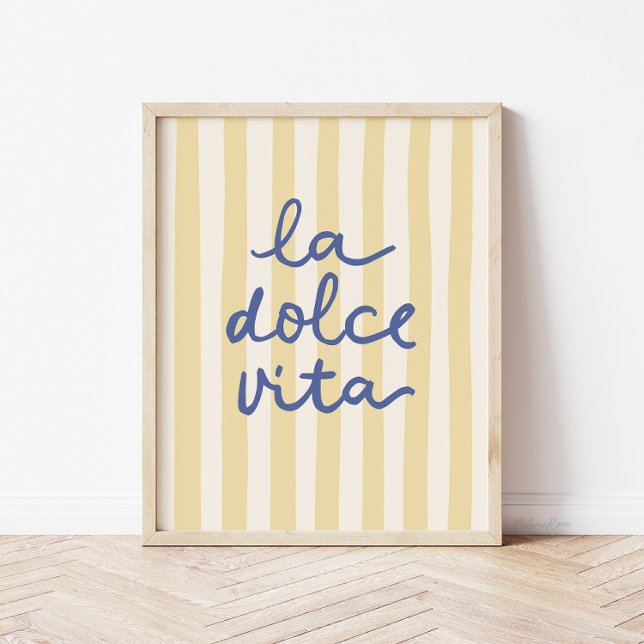 Poster La Dolce Vita Méditerranée Italienne Positano (La Dolce Vita print in yellow and blue with doodle script)