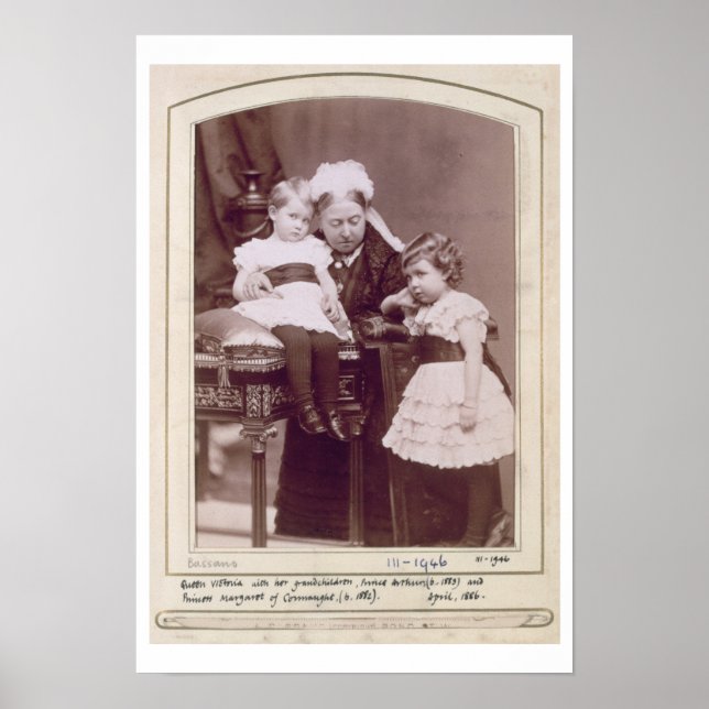 Poster la reine Victoria (1819-1901) avec ses petits-enfa (Devant)