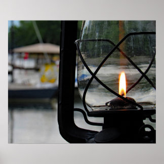 Poster Lampe éclairée au bord du lac