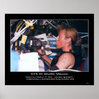 L'astronaute Kathryn P. Location sur STS-90