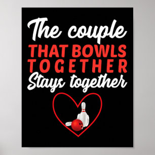 Poster Le Couple Qui Joue Aux Quilles Ensemble Reste Ense