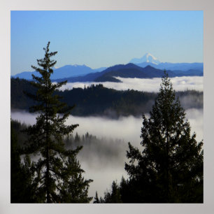 Poster Le mont Shasta au-delà du brouillard...