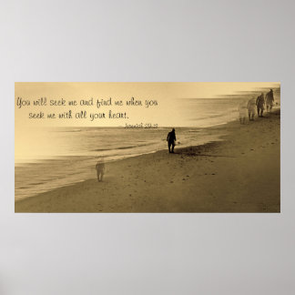 Poster le vieil homme sur la plage — vers