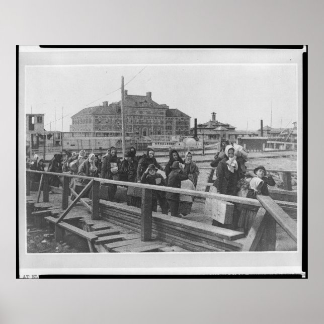 Poster Les nouveaux immigrants débarquent à Ellis Island  (Devant)