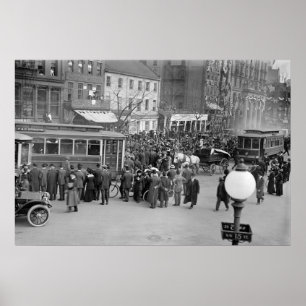 Poster Les randonneurs de suffrage arrivent dans C.C,