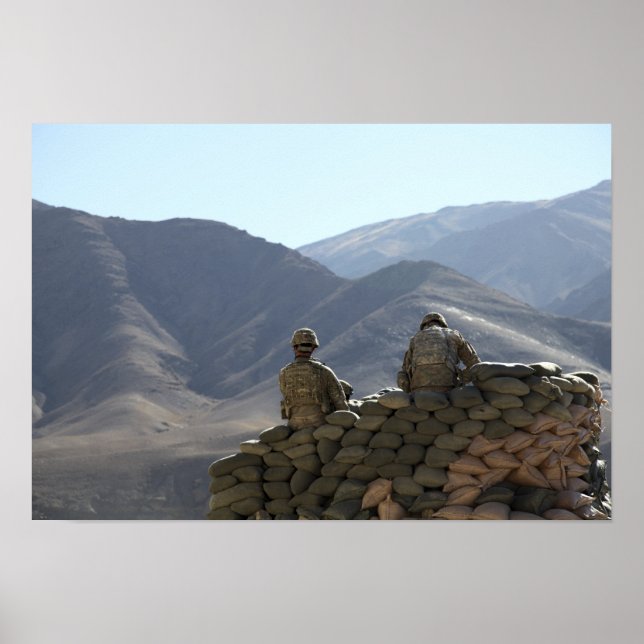 Poster les soldats gèrent du matériel de communication (Devant)