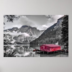 Poster Maison Rouge Montagne Noir Blanc Monochrome