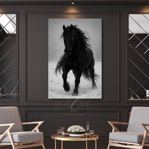 Poster Majestic Black Stallion dans Dreamy Winter Paysage