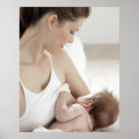 Mère allaitant bébé 2