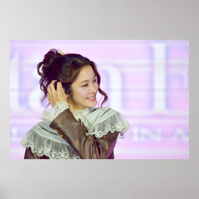 Poster Namtan Tipnaree (Devant)