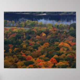Poster Nouvelle-Angleterre Autumn Foliing By River