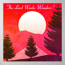 Paysage avec pins et citation religieuse