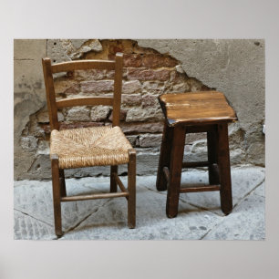 Poster Petite chaise et tabouret, Pienza, Italie