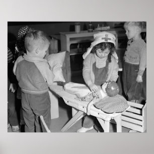 Poster Petite infirmière, 1943. Photo vintage