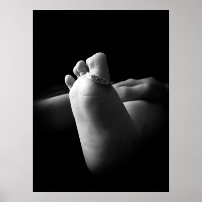 Poster Pied bébé noir et blanc (Devant)
