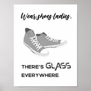 Poster Porter des chaussures dames Il y a du verre Kamala